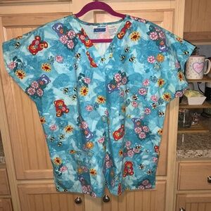 Women’s Scrub Top Preowned Size LARGE